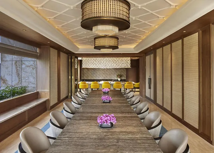 Hotel Keraton At The Plaza, Part Of The Unbound Collection By Hyatt Yakarta